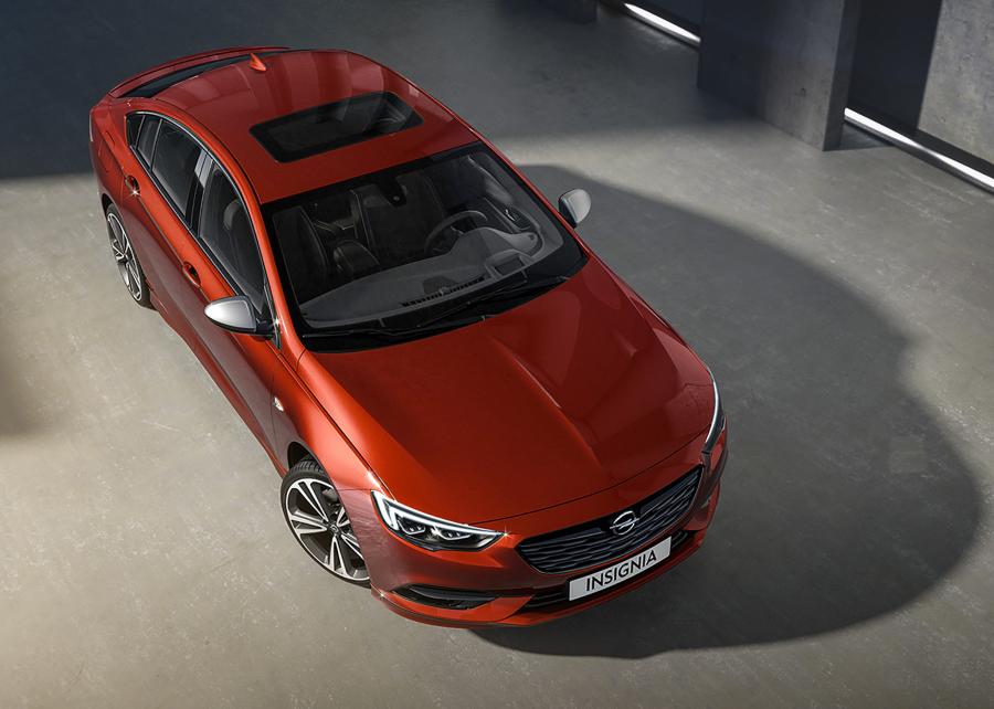  Opel Insignia Grand Sport Exclusive 2017 года  (фото 4 из 12)